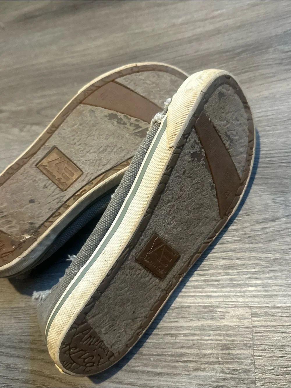 American Eagle Women’s Slip On Canvas Sneakers Gray Olive Distressed Sz 6.5 Y2K
